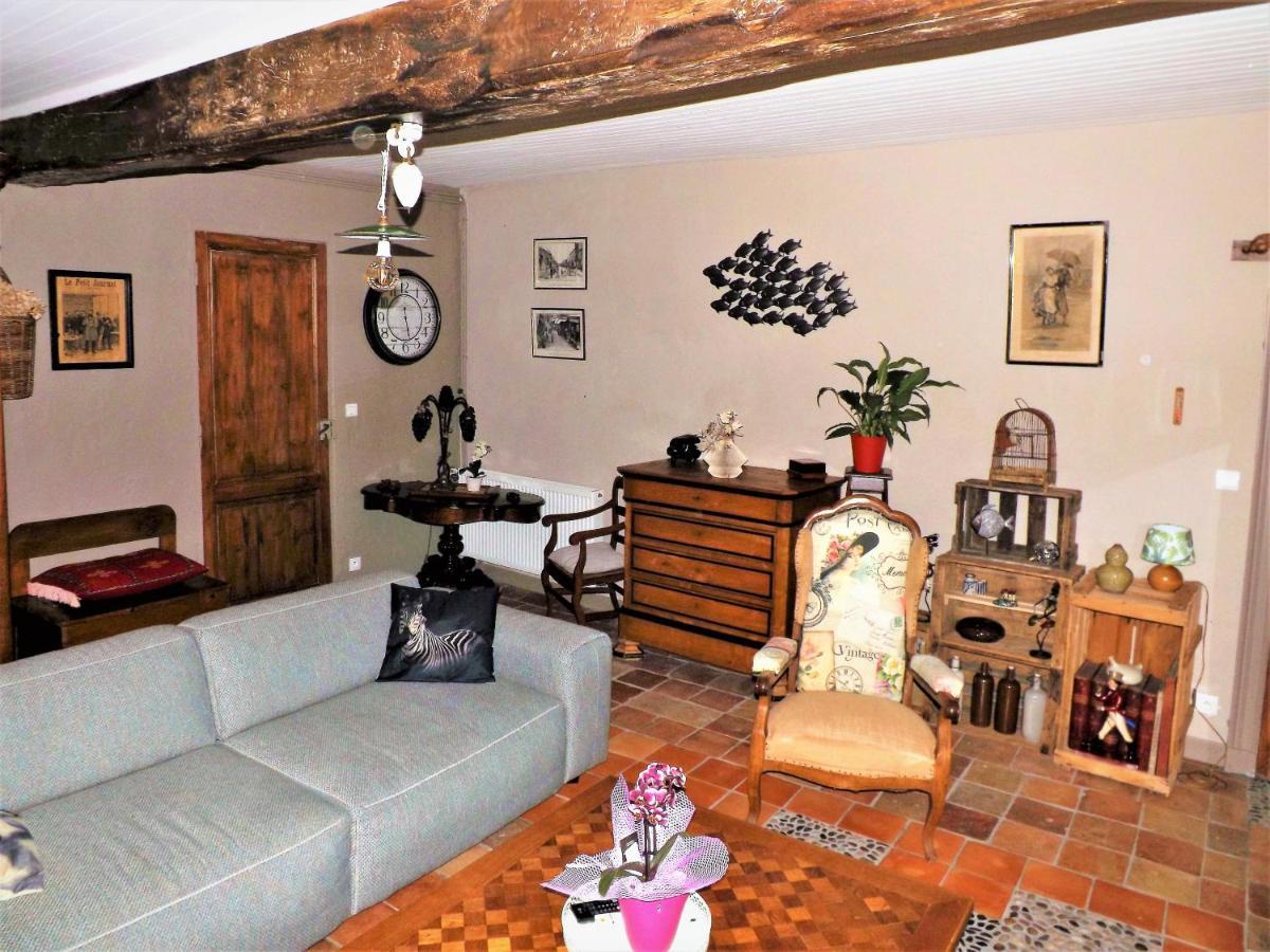Bed and Breakfast La Girondine Galgon Экстерьер фото
