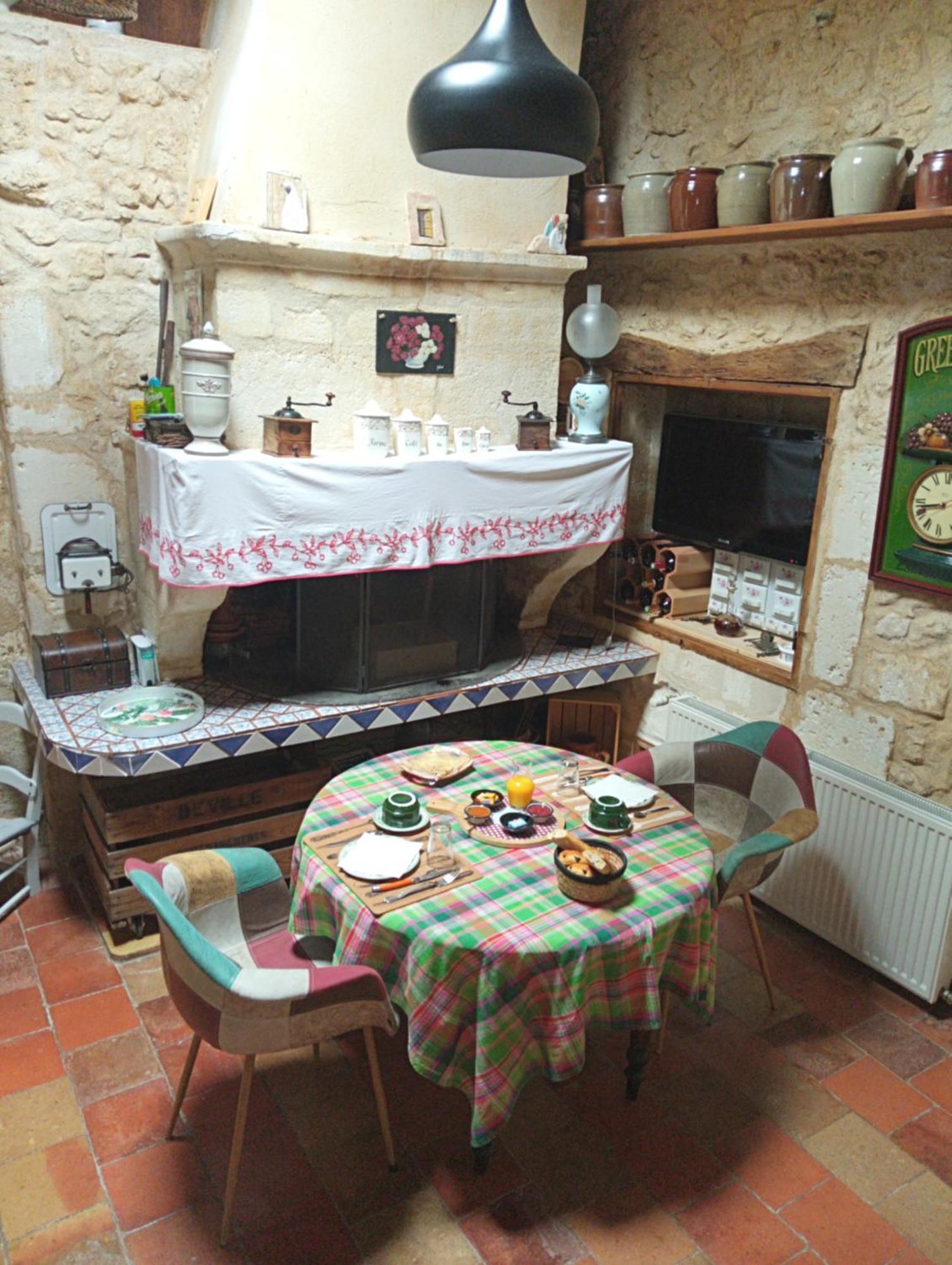 Bed and Breakfast La Girondine Galgon Экстерьер фото
